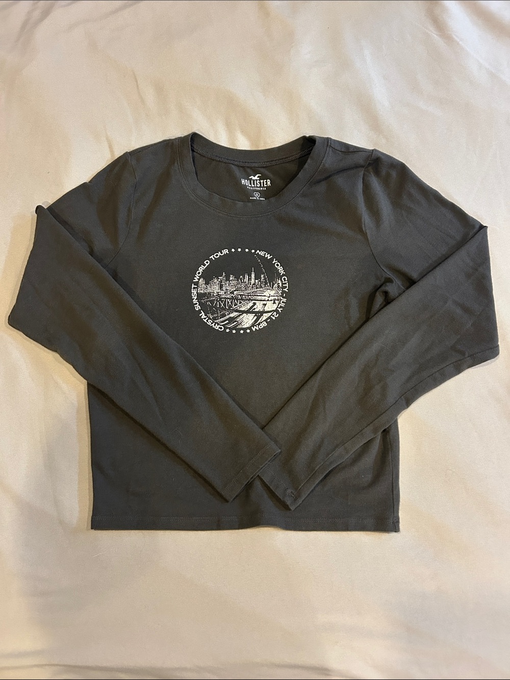 Hollister Dark Grey Long-Sleeve Graphic Tee with White